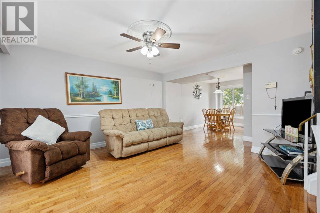 Sarnia, ON N7S4T5,215 TRUDEAU DR #26