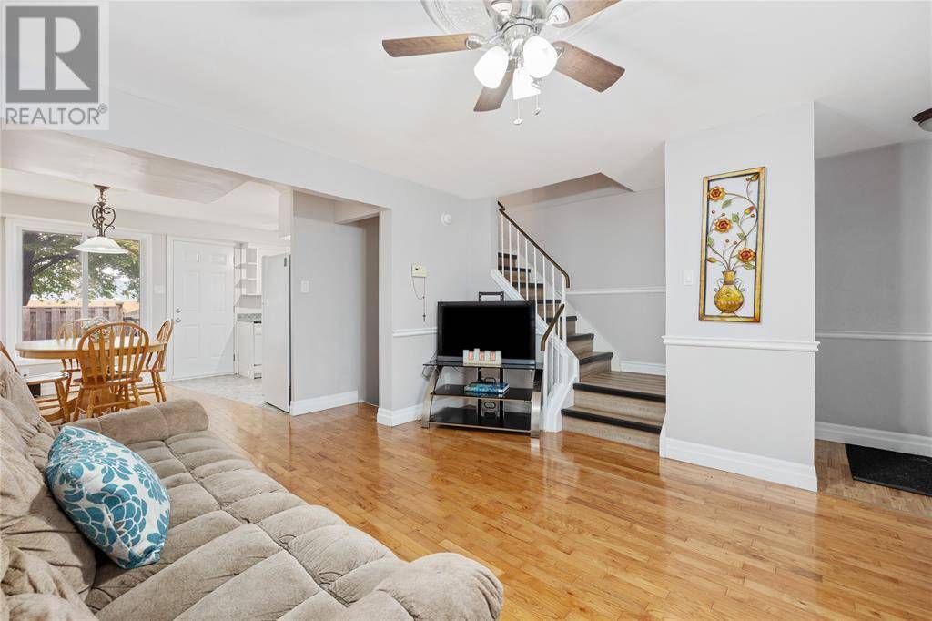 Sarnia, ON N7S4T5,215 TRUDEAU DR #26