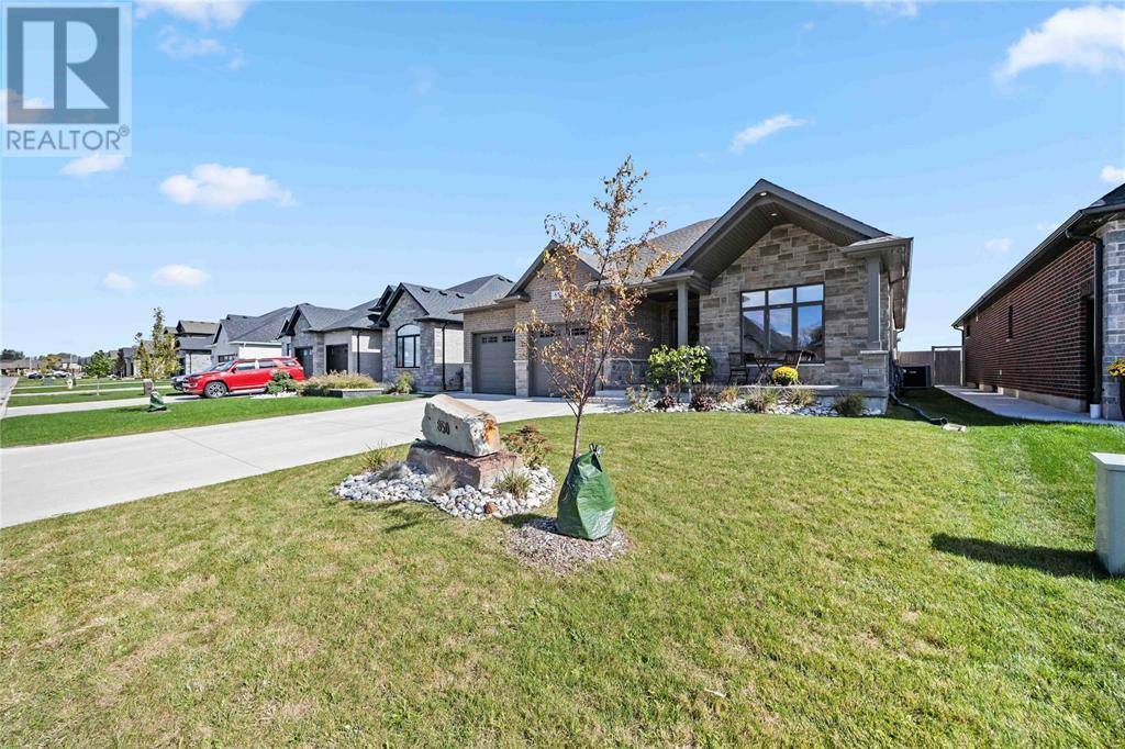 Sarnia, ON N7S0G4,850 Magnolia LANE