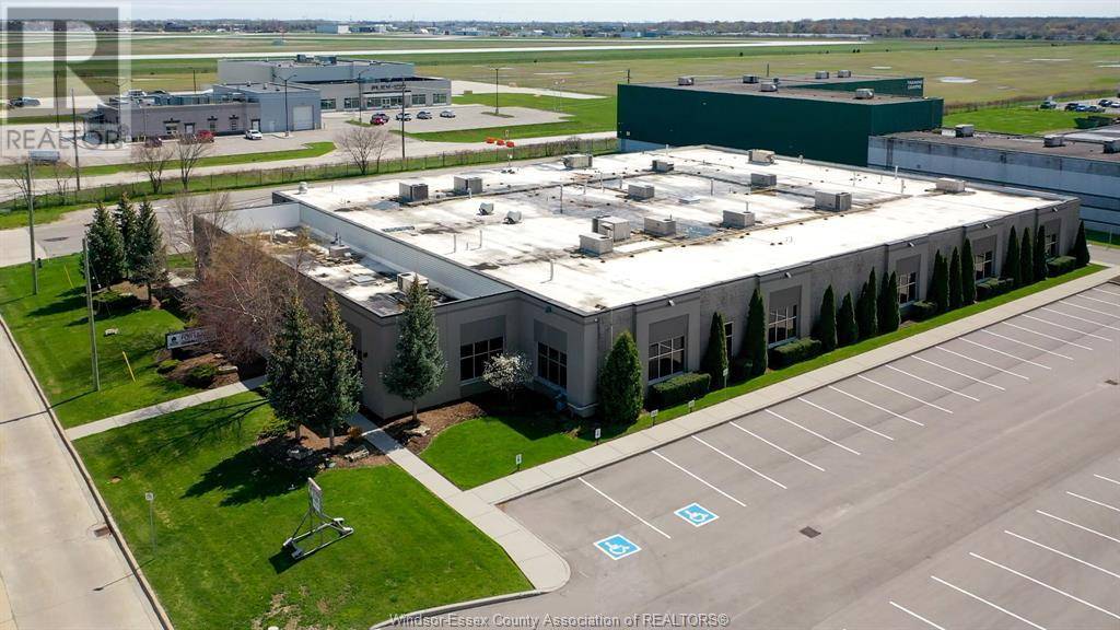 Windsor, ON N8W5A6,3445 WHEELTON #130