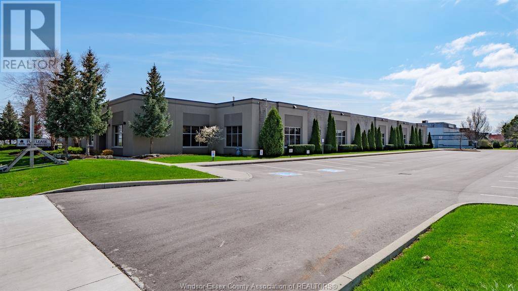 Windsor, ON N8W5A6,3445 WHEELTON #170