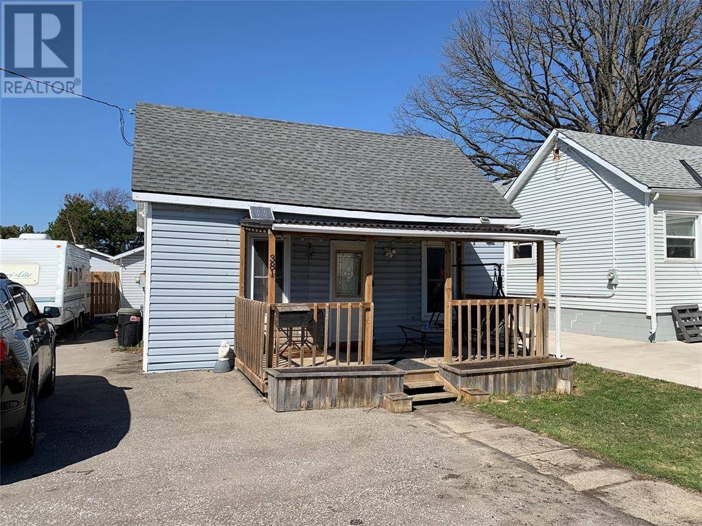 Sarnia, ON N7T2X1,381 Brock STREET South