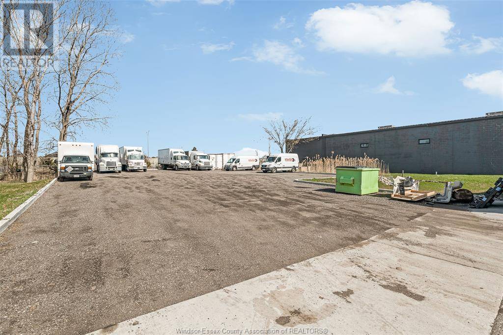 Tecumseh, ON N9A6J3,5385 Outer Dr