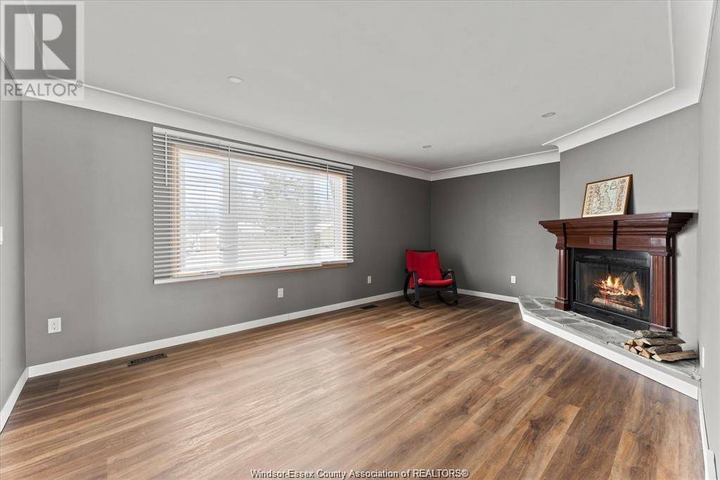 Colchester, ON N0R1G0,123 DAHINDA DRIVE
