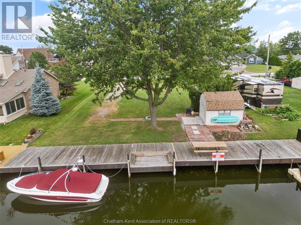 Lighthouse Cove, ON N0P2L0,19155 Light Cove AVENUE