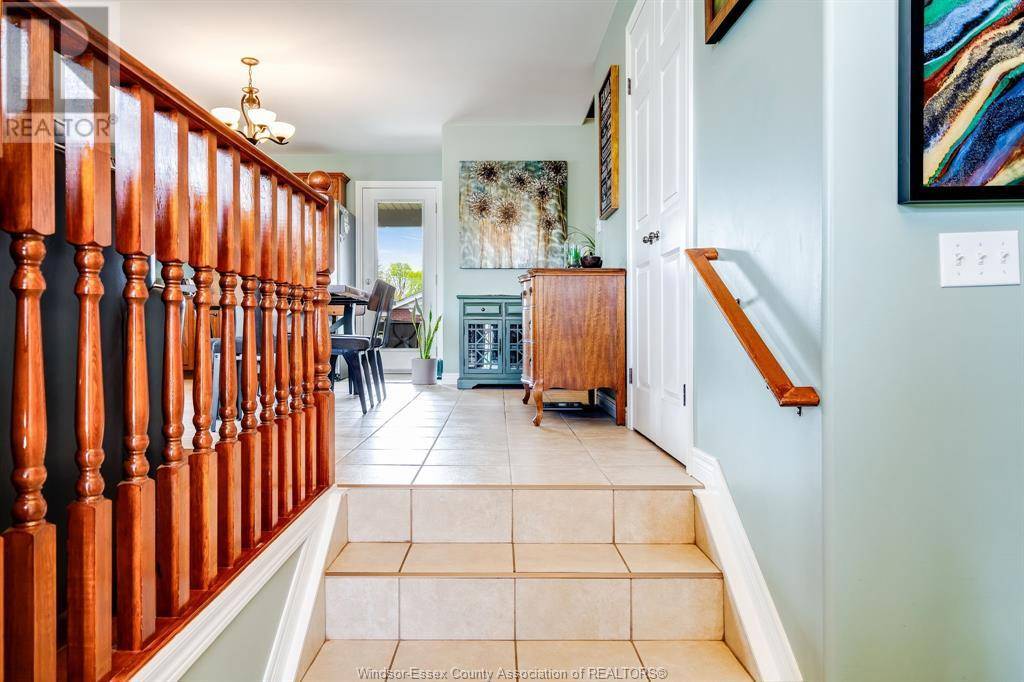 Kingsville, ON N9Y4A4,95 MILLBROOK DRIVE