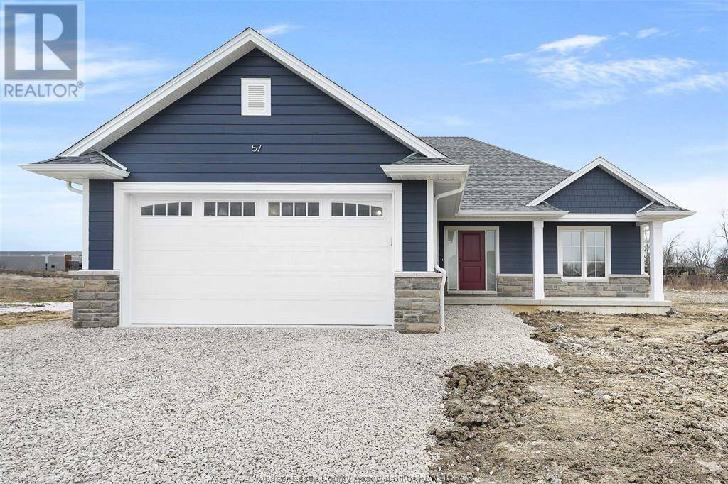 Essex, ON N8M1J1,101 WESTLAWN DRIVE