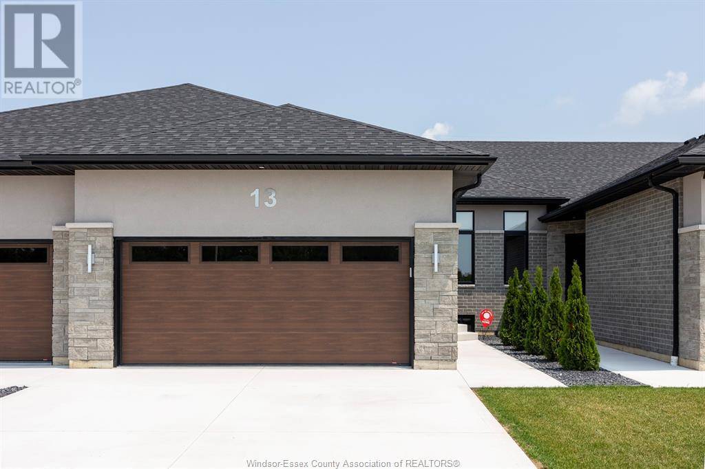 Leamington, ON N8H0G4,13 EAGLE STREET