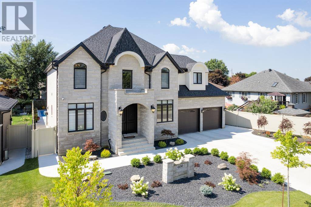 Lasalle, ON N9J0C9,600 KENWOOD