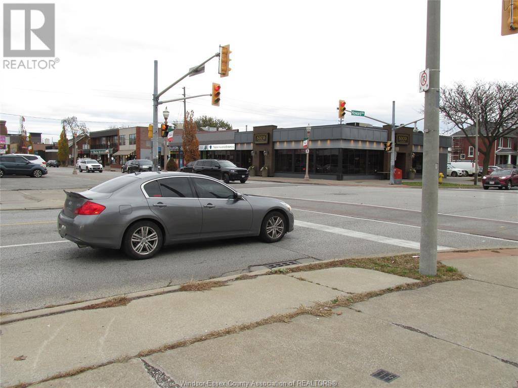 Windsor, ON N9A3X8,501-541 ERIE ST E + 1014-1018 HOWARD
