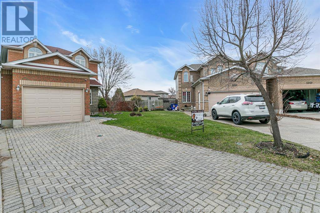 Windsor, ON N9G2R8,1052 LEMONWOOD CRESCENT