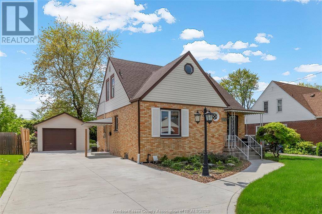 Windsor, ON N8S2C7,853 BUCKINGHAM ROAD
