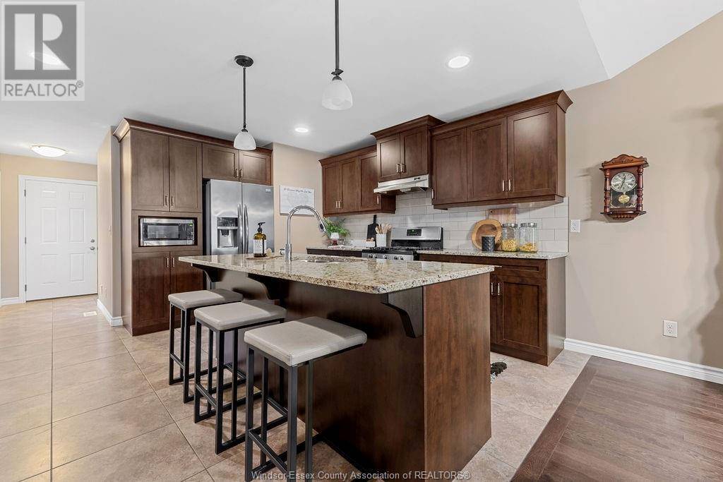 Essex, ON N8M0B8,116 KIMBALL DRIVE