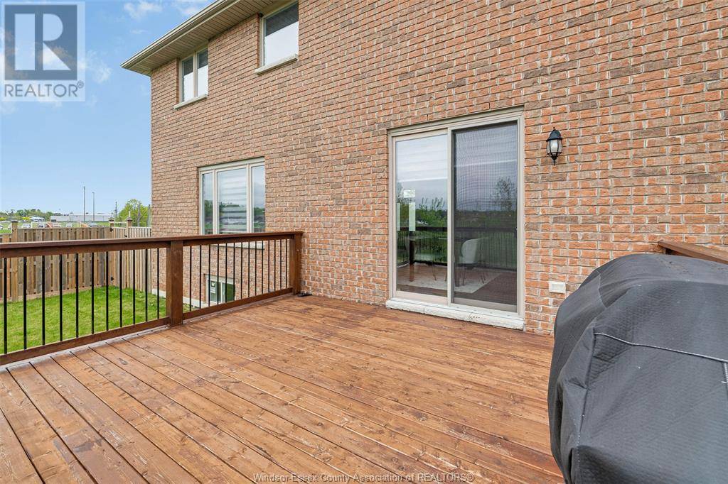 Essex, ON N8M0C5,201 MORTON