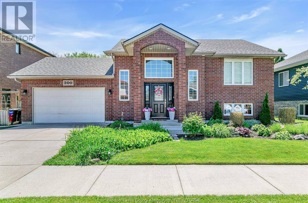 Lasalle, ON N9J3Y1,200 RIVERVIEW AVENUE