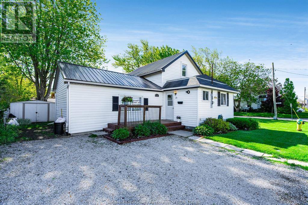 Leamington, ON N8H2A2,15 Montgomery