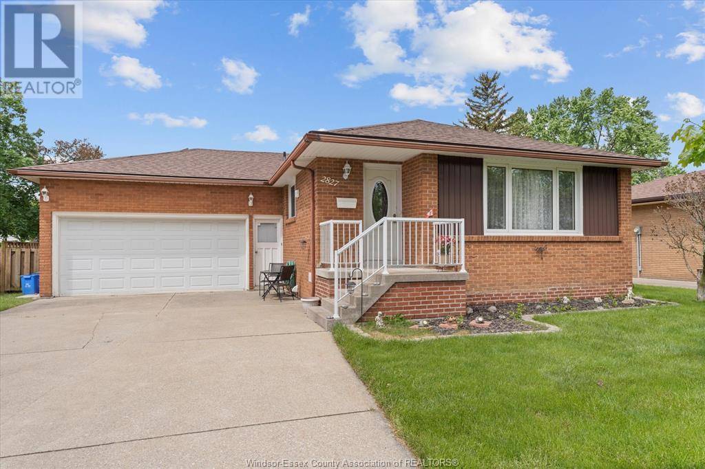 Windsor, ON N8T2J7,2827 MCMAHON AVENUE