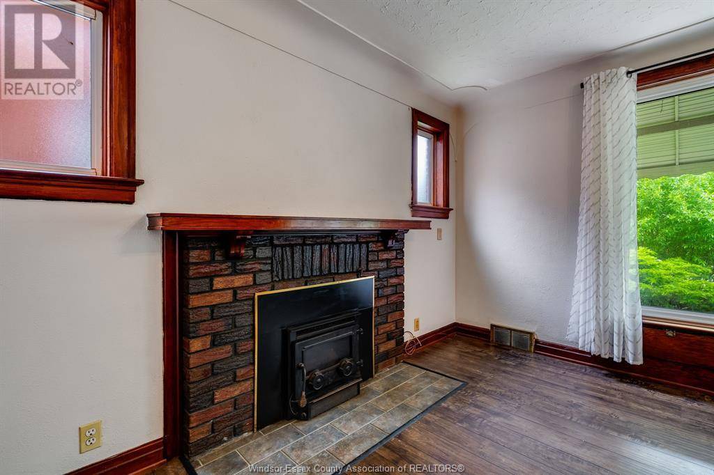 Chatham, ON N7M3Z7,95 TWEEDSMUIR AVENUE
