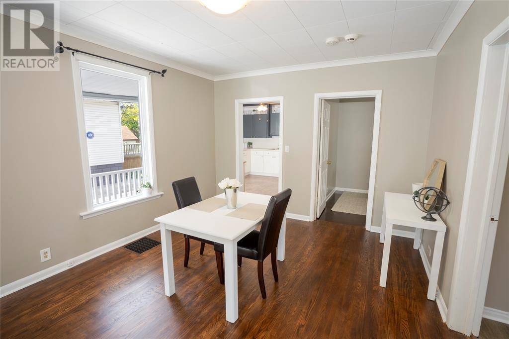 Sarnia, ON N7T5A3,254 DURAND STREET
