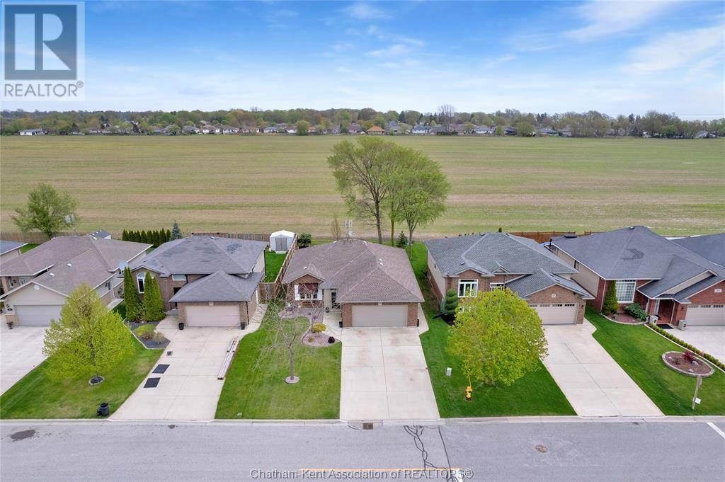 Kingsville, ON N9Y0A6,99 Golfview DRIVE