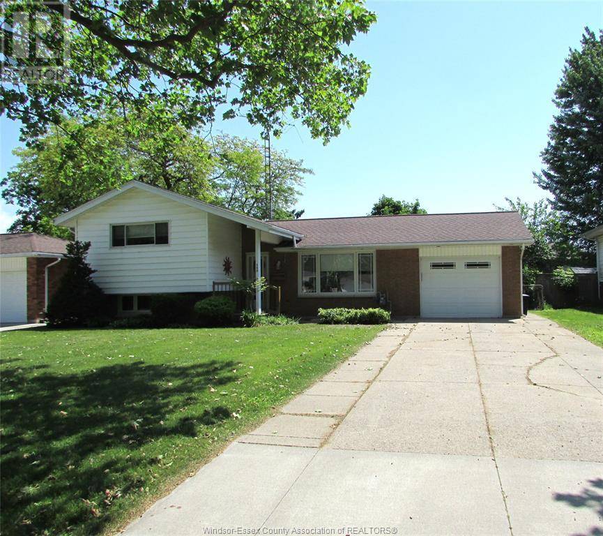 Leamington, ON N8H2R2,140 Danforth AVENUE