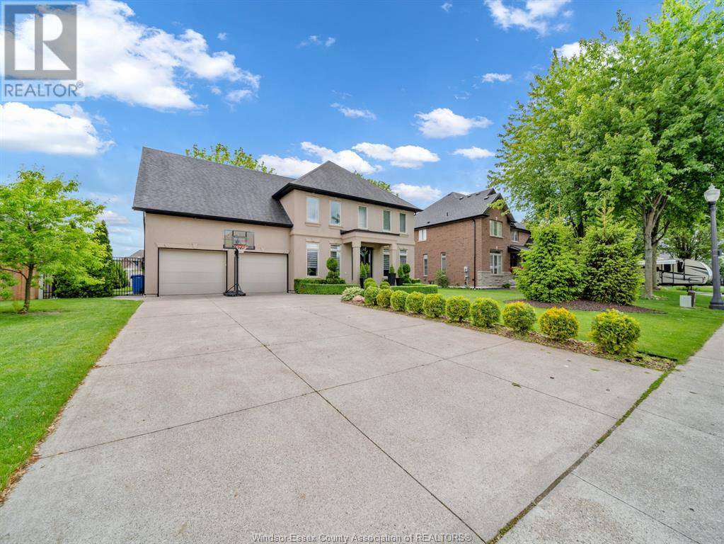Lakeshore, ON N0R1A0,1083 REGENCY CRESCENT