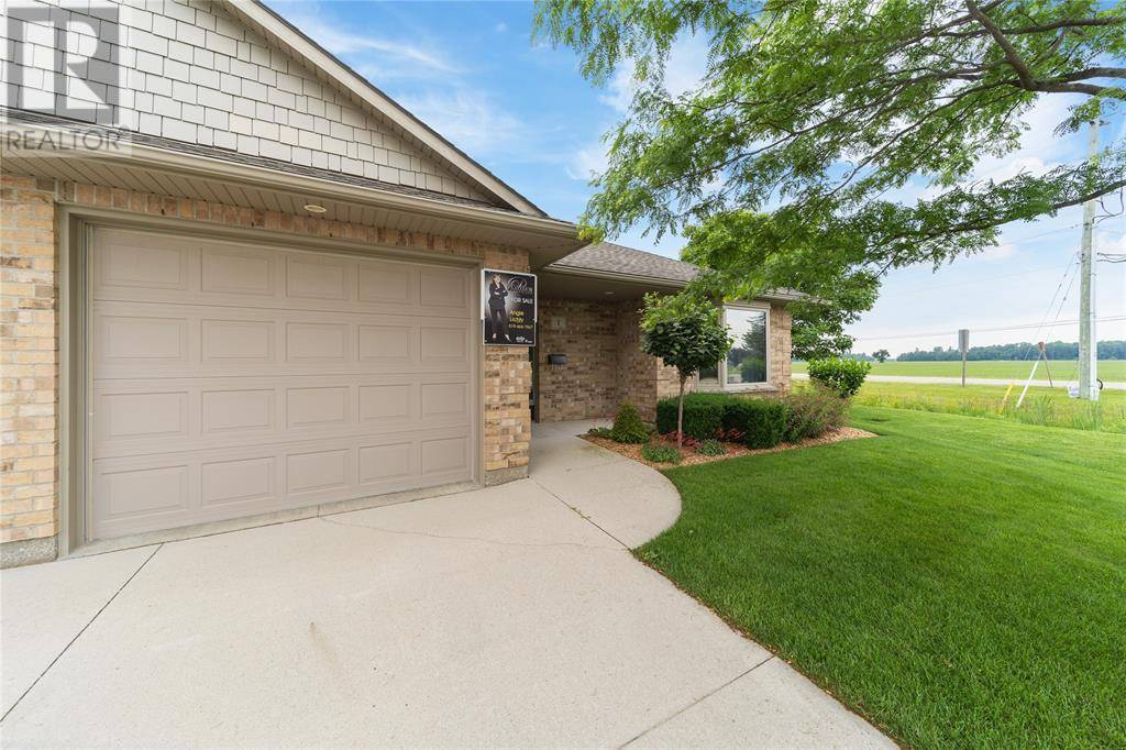 Lambton Shores, ON N0N1J0,5969 TOWNSEND Line #1
