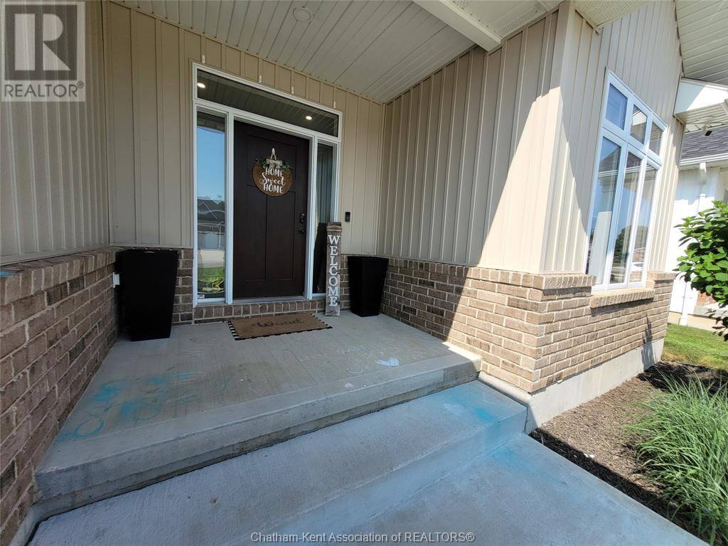 Dresden, ON N0P1M0,300 DAVIES STREET East