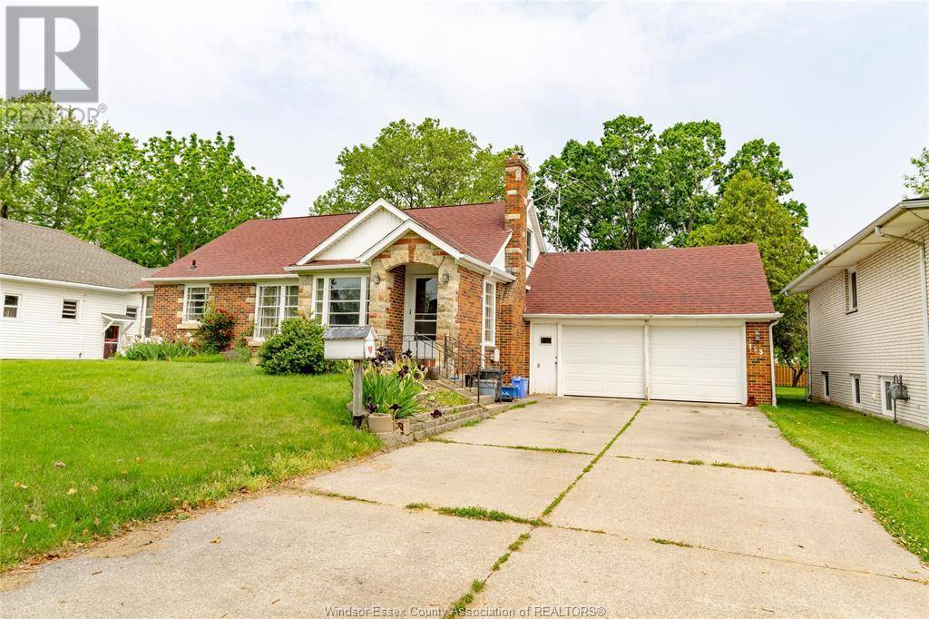 Leamington, ON N8H1N2,153 TALBOT STREET West