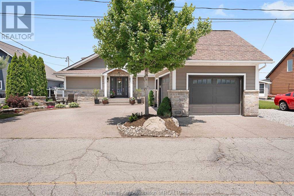 Belle River, ON N8L0J2,1472 CAILLE AVENUE