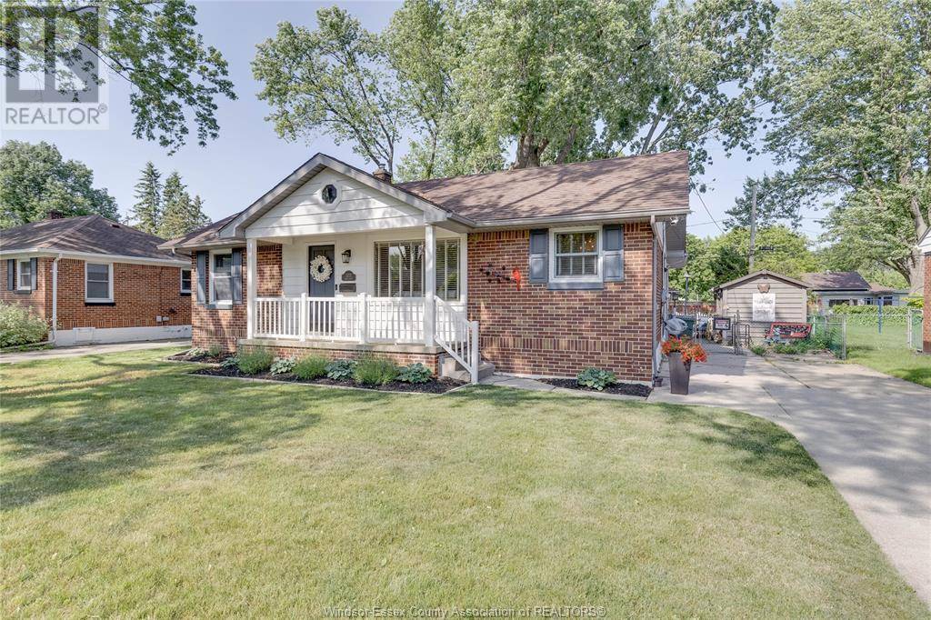 Windsor, ON N9E2T5,3222 Curry