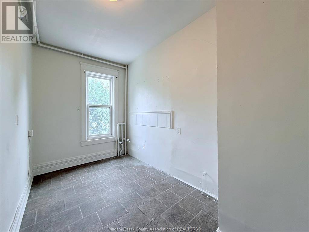 Windsor, ON N8Y2J7,400 Chilver RD #208A