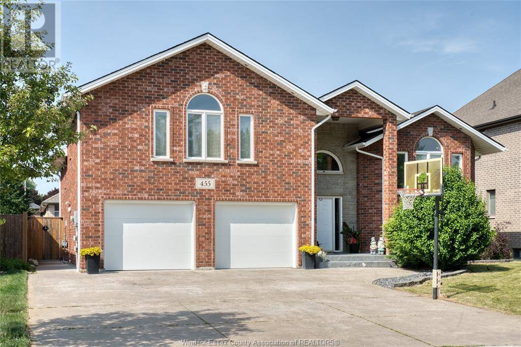 Lasalle, ON N9J1J7,455 HURON