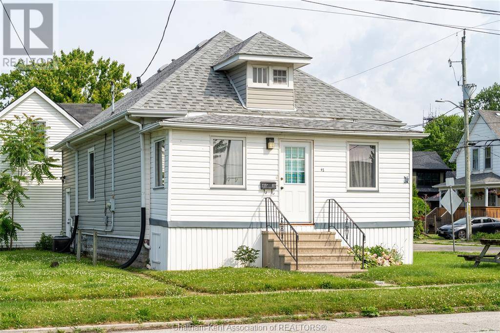 Chatham, ON N7M1T6,65 PATTESON AVENUE