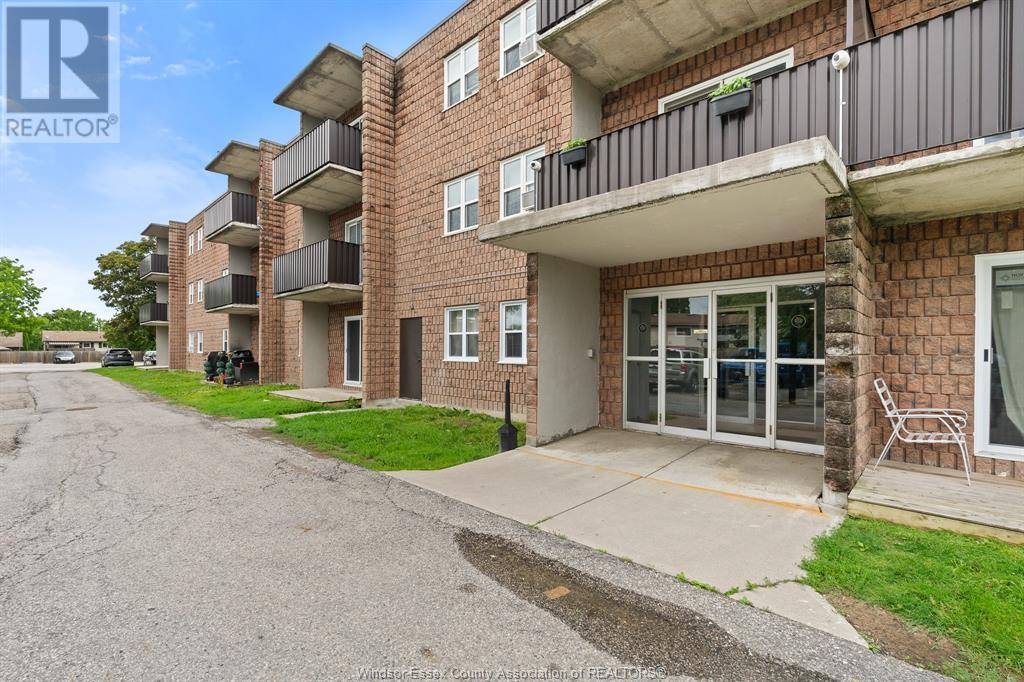 Chatham-kent, ON N7M5T8,276 MERRITT AVENUE #117