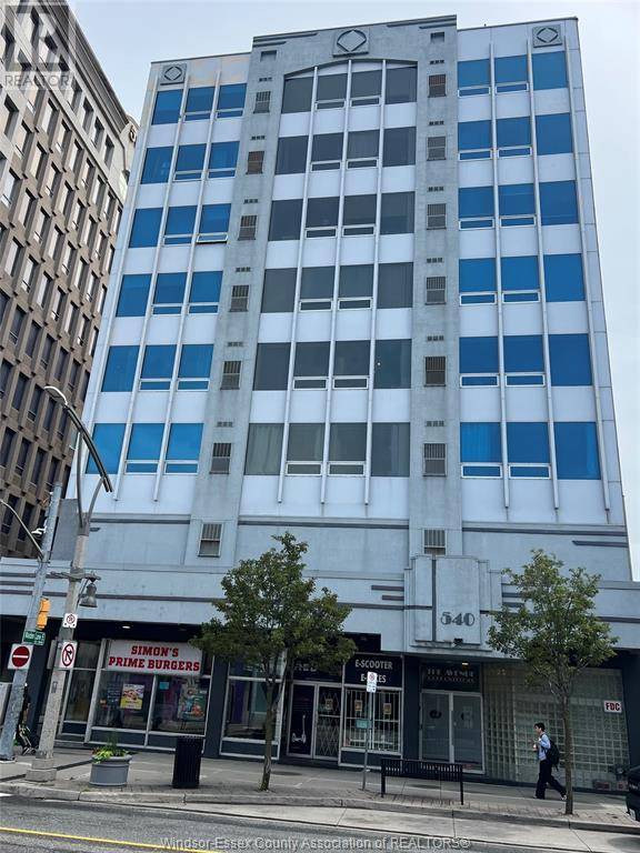 Windsor, ON N9A1B7,540 OUELLETTE AVE #3E