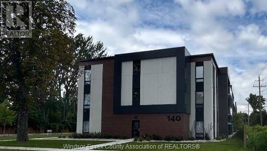 Kingsville, ON N9Y1A6,140 MAIN ST East #204