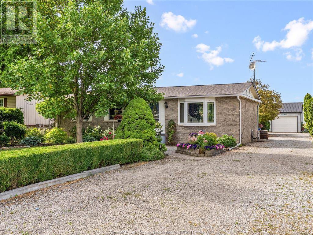 Leamington, ON N0P2J0,640 County Road 8