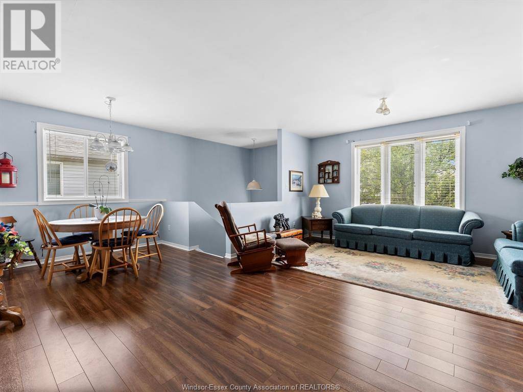 Windsor, ON N8W5M5,3302 CANDLEWOOD CRESCENT