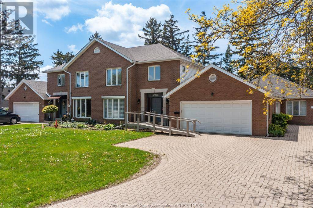 Windsor, ON N9E2R1,2935 MCKAY #2