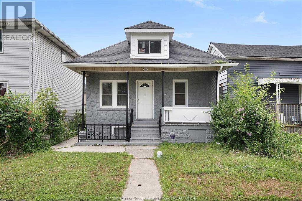 Windsor, ON N9A1R6,1061 HIGHLAND AVENUE