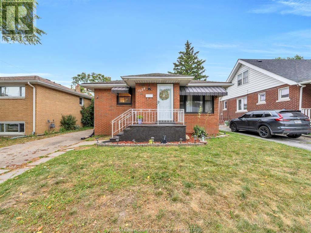Windsor, ON N8Y3C2,1524 PILLETTE ROAD