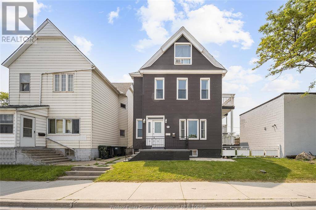 Windsor, ON N9A2T1,561 RIVERSIDE DRIVE