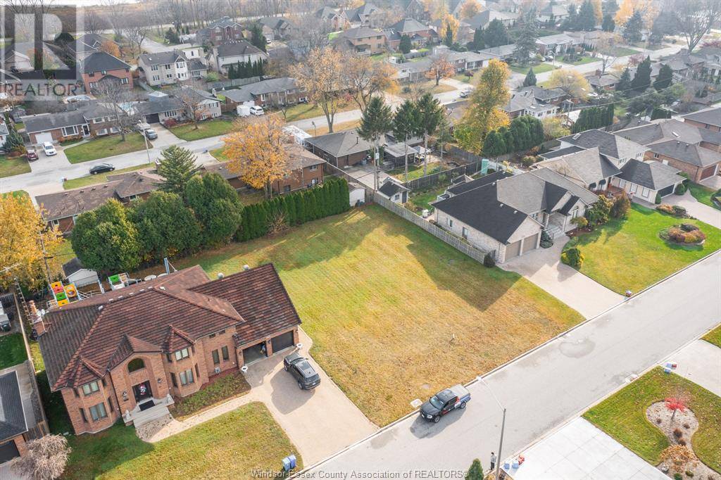 Lasalle, ON N9H1P1,5758 BAGLEY AVENUE