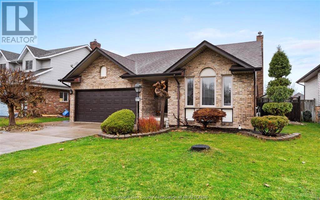 Lasalle, ON N9H2E1,2076 EDGEMORE