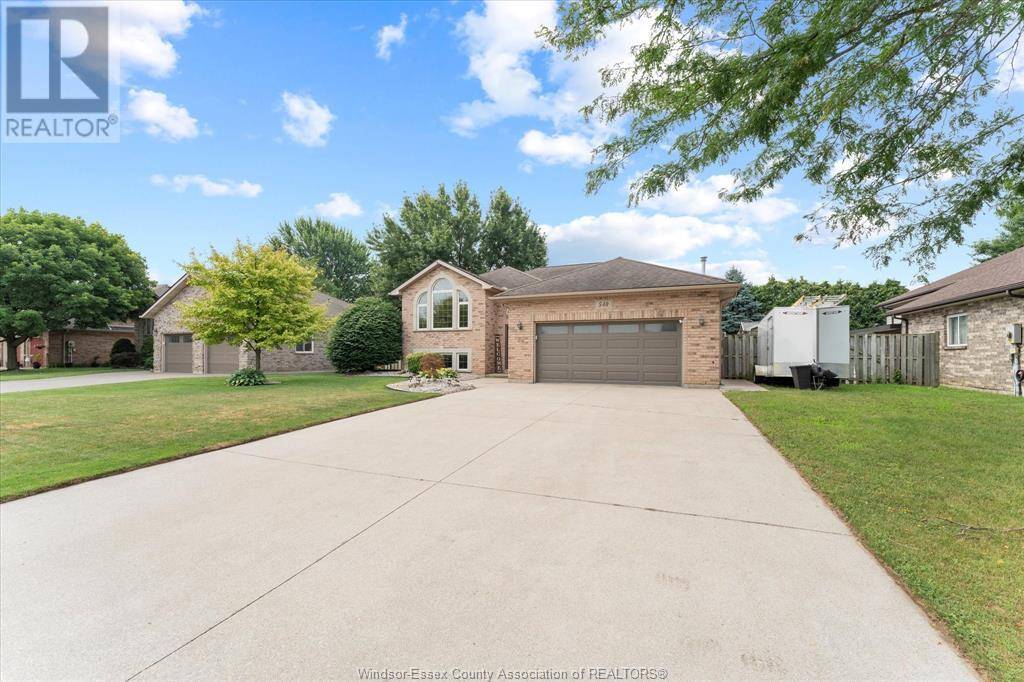Lasalle, ON N9J3P6,540 VANDERNOOT AVENUE