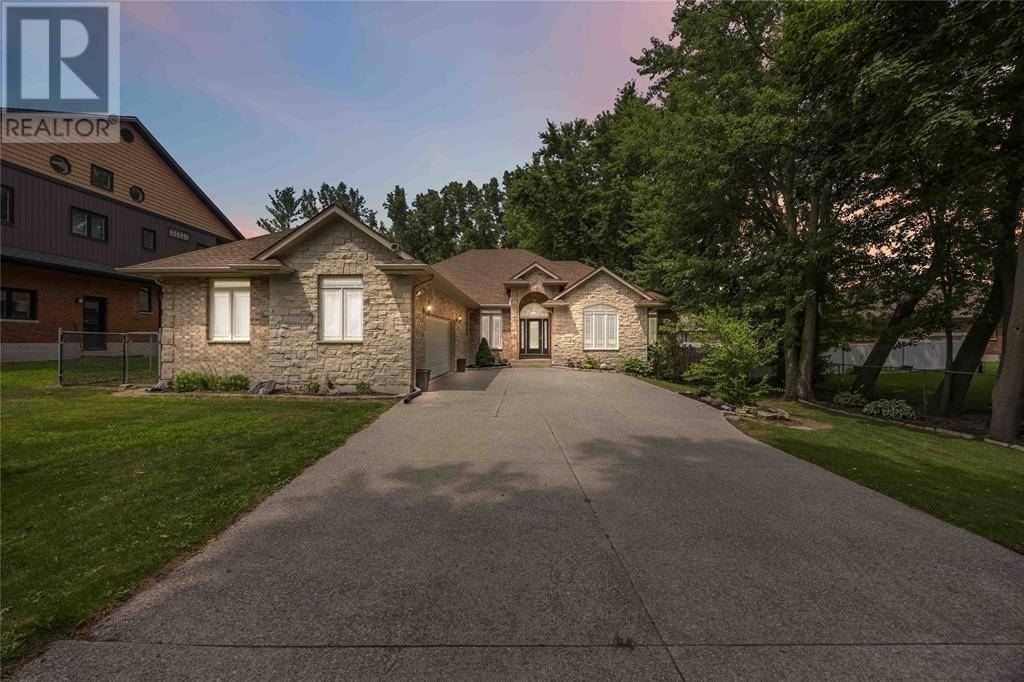 Sarnia, ON N7T7H4,2056 BLACKWELL ROAD