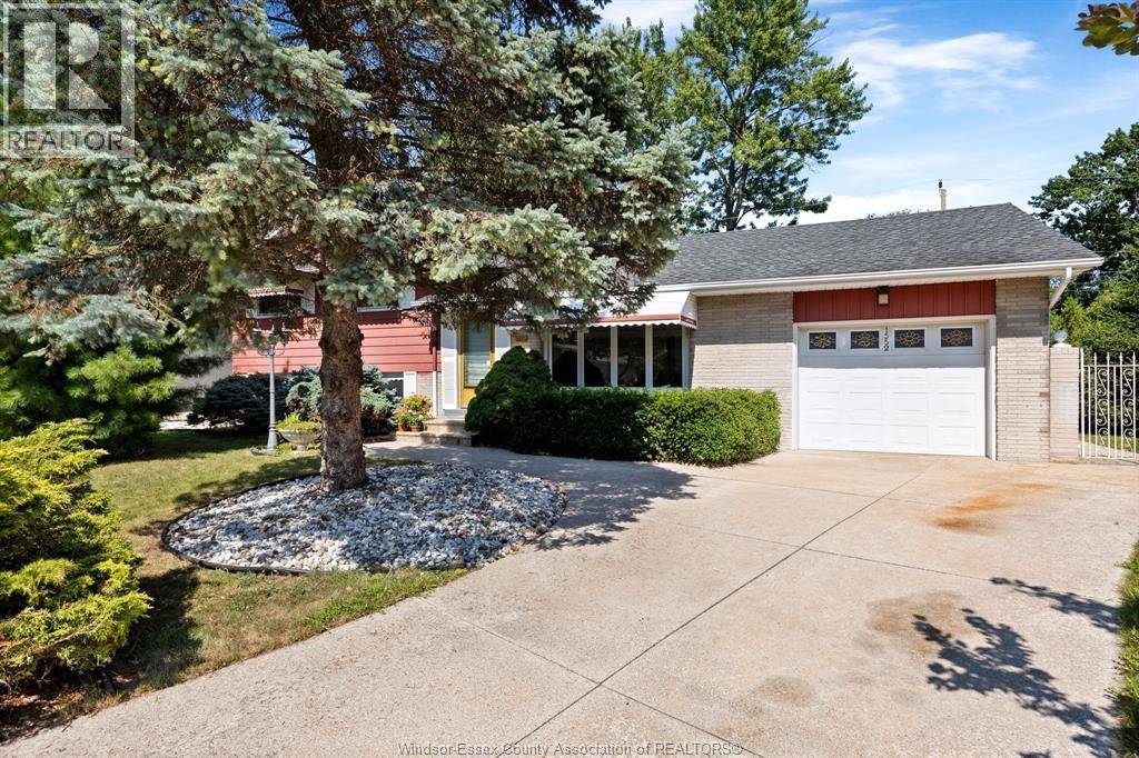 Windsor, ON N9G1W2,1552 STRATFORD