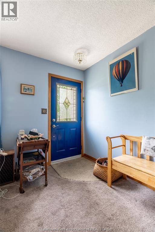 Chatham, ON N7M5N2,8 Marion AVENUE