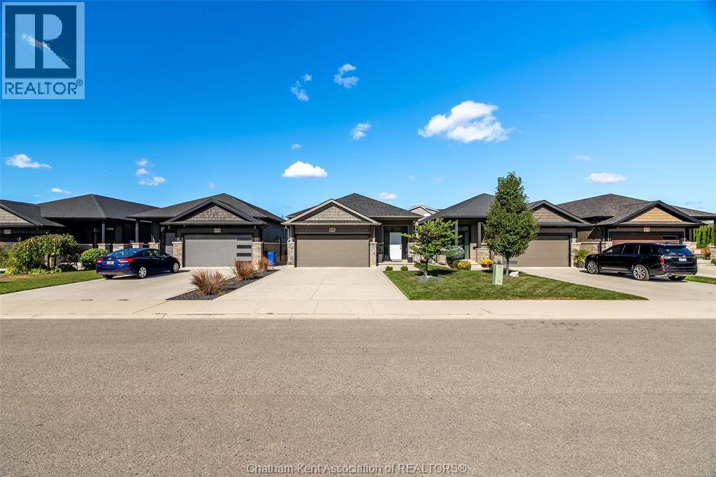 Chatham, ON N7L0A4,21 Cabot TRAIL